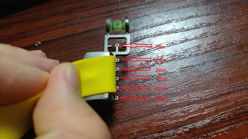 スリングショットの照準器の使い方